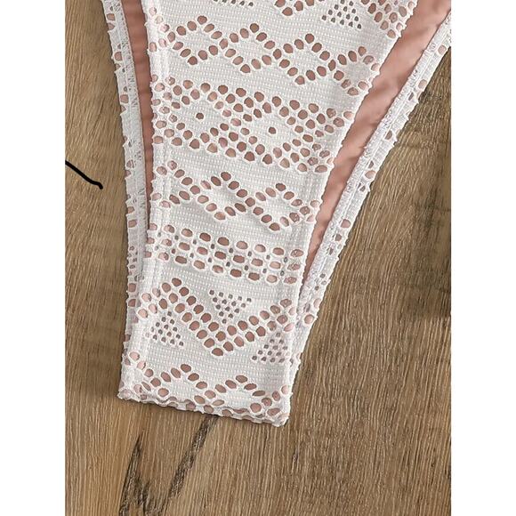 White & Nude Cutout Triangle Top String Bikini Large - Picture 4 of 5